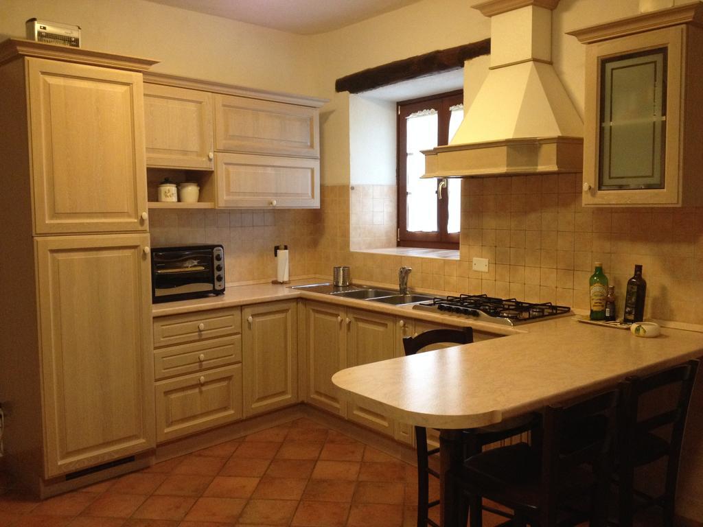Il Fienile Villa Barete Ngoại thất bức ảnh